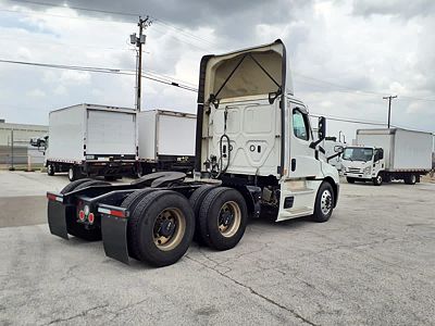 2022 Freightliner NEW CASCADIA PX12664