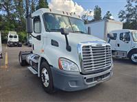 2015 Freightliner CASCADIA 113