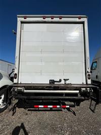 2017 Freightliner M2 106