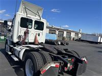 2017 Freightliner CASCADIA 113