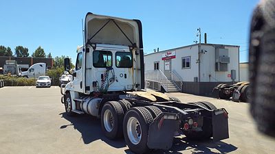 2019 Freightliner CASCADIA 125