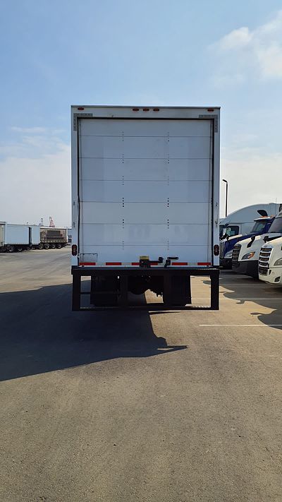 2019 Freightliner M2 106
