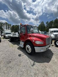 2018 Freightliner M2 106