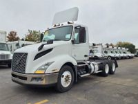 2019 Volvo VNL64T-300