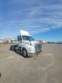 2018 Freightliner CASCADIA 125