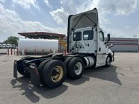 2021 Freightliner NEW CASCADIA PX12664