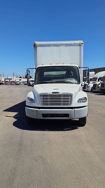 2019 Freightliner M2 106