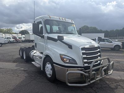 2019 Freightliner NEW CASCADIA PX12664