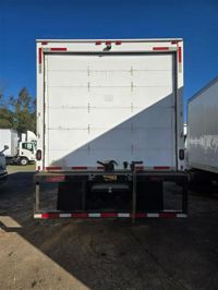 2018 Freightliner M2 106