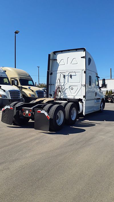 2020 Freightliner NEW CASCADIA PX12664