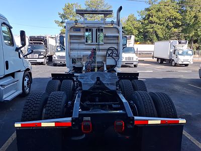 2019 Freightliner CASCADIA 125
