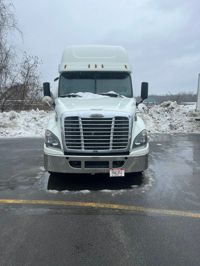 2019 Freightliner CASCADIA 125