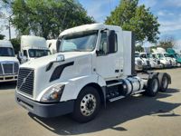 2018 Volvo VNL64T