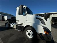 2016 Volvo VNL42T