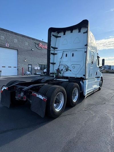 2024 Freightliner NEW CASCADIA PX12664