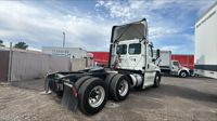 2019 Freightliner CASCADIA 125