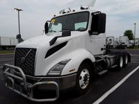 2019 Volvo VNL64T-300