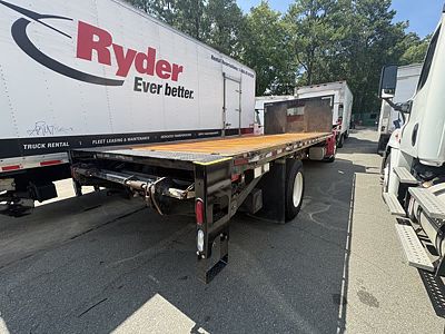 2019 Freightliner M2 106