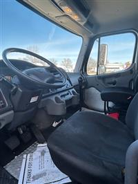 2014 Freightliner M2 106