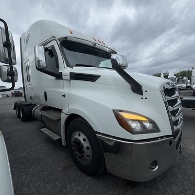 2020 Freightliner NEW CASCADIA PX12664