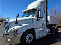 2020 Freightliner CASCADIA 125