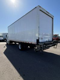 2018 Freightliner M2 106