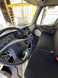 2016 Freightliner M2 106