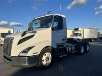 2019 Volvo VNL64T-300