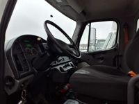 2020 Freightliner M2 106