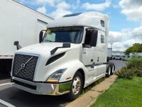 2019 Volvo VNL64T-760