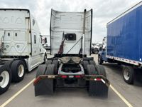 2019 Volvo VNL64T-760