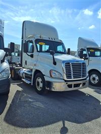 2018 Freightliner CASCADIA 125