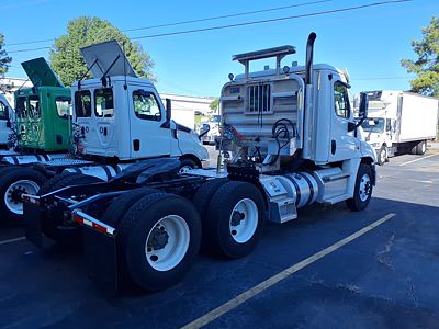 2019 Freightliner CASCADIA 125