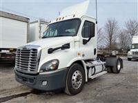 2020 Freightliner CASCADIA 113