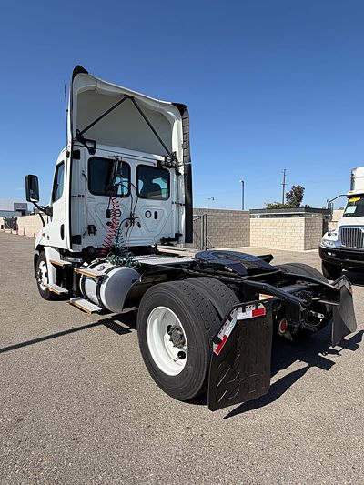 2019 Freightliner CASCADIA 113