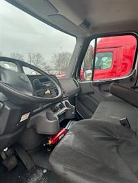 2014 Freightliner M2 106