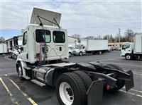 2015 Freightliner CASCADIA 113