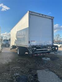 2018 Freightliner M2 106