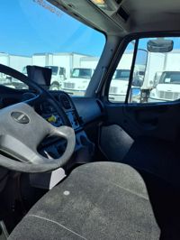 2017 Freightliner M2 106