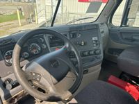 2019 Freightliner CASCADIA 125