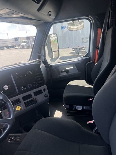 2020 Freightliner NEW CASCADIA PX12664