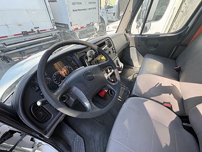 2020 Freightliner M2 106