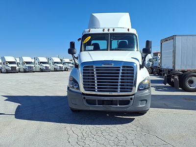 2020 Freightliner CASCADIA 125