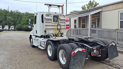 2020 Freightliner NEW CASCADIA PX12664