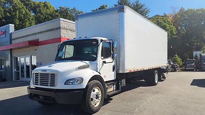 2018 Freightliner M2 106