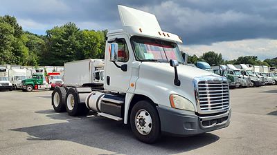 2018 Freightliner CASCADIA 125