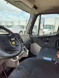 2018 Freightliner M2 106