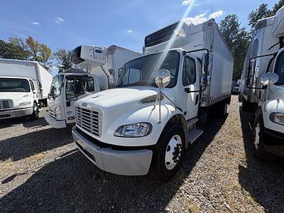2018 Freightliner M2 106
