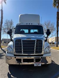 2019 Freightliner CASCADIA 125