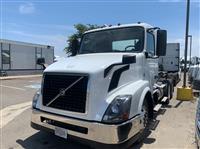 2015 Volvo VNL64T